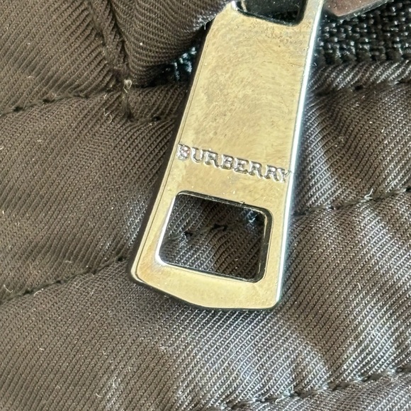 Burberry London Quilted Jacket Black – Lightweight Designer Coat - Picture 15 of 17